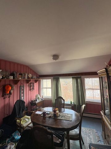 274 Bay Road, Newmarket, NH 03857