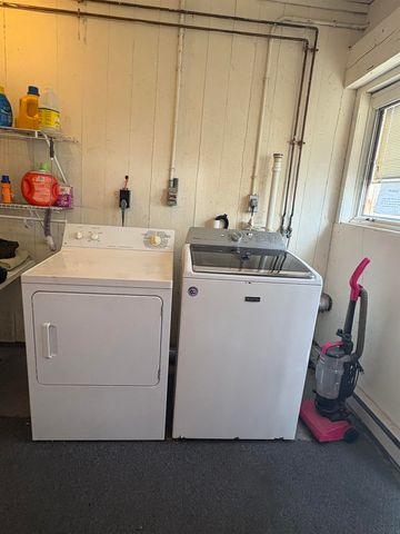 274 Bay Road, Newmarket, NH 03857