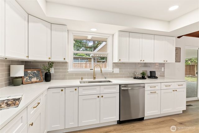 9701 Lake Steilacoom Drive SW, Lakewood, WA 98498