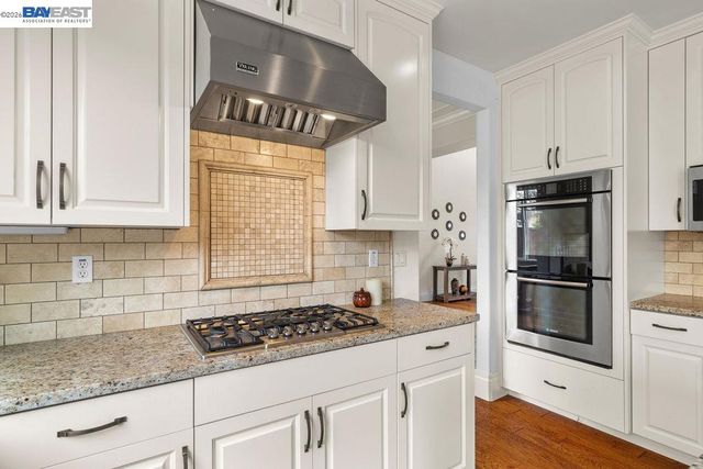 3400 Fallen Oak Dr, Modesto, CA 95355