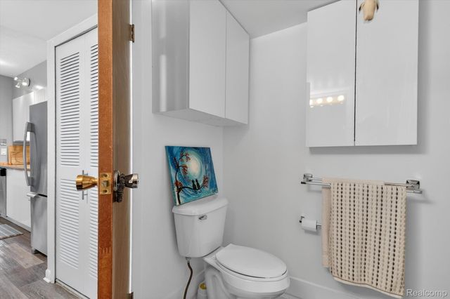 32989 Fargo Street 43, Livonia, MI 48152