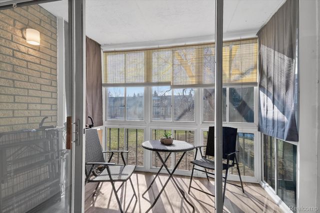 32989 Fargo Street 43, Livonia, MI 48152