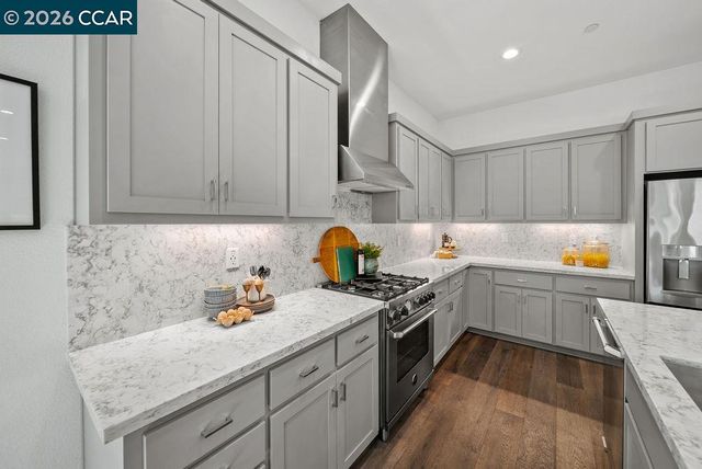 44 Analisa Ln, Walnut Creek, CA 94596