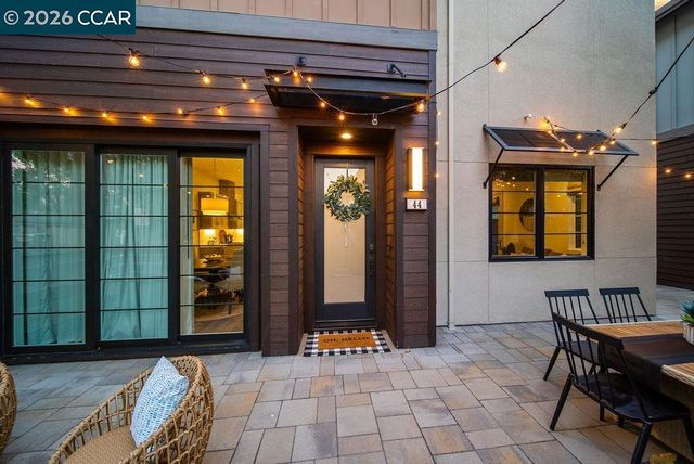 44 Analisa Ln, Walnut Creek, CA 94596