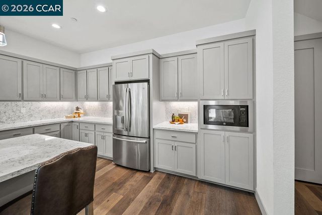 44 Analisa Ln, Walnut Creek, CA 94596