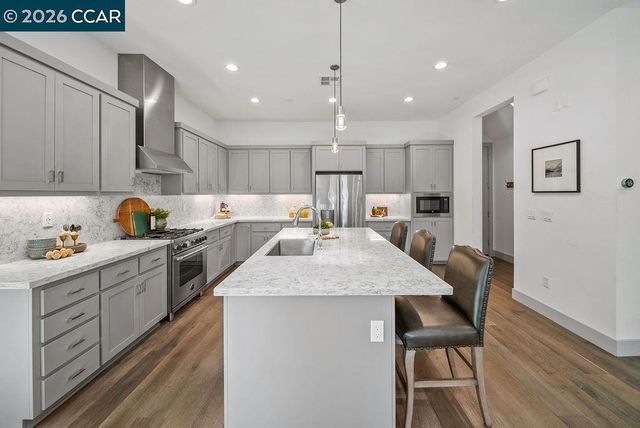 44 Analisa Ln, Walnut Creek, CA 94596