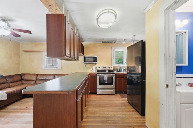 625 Douglas Street, Manchester, NH 03102