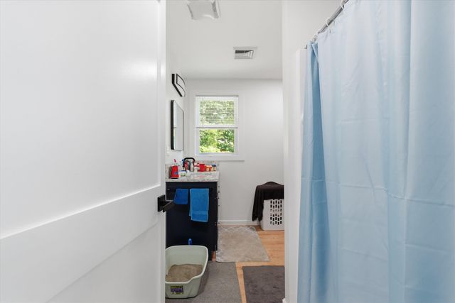 625 Douglas Street, Manchester, NH 03102
