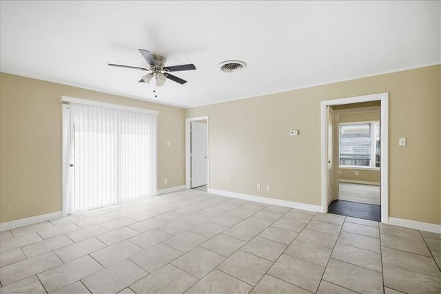 4022 Lowman St, Corpus Christi, TX 78411