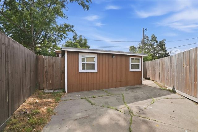 4022 Lowman St, Corpus Christi, TX 78411