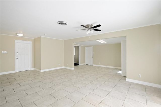 4022 Lowman St, Corpus Christi, TX 78411