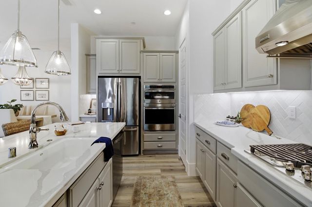 3304 Crocker Dr, Sacramento, CA 95818