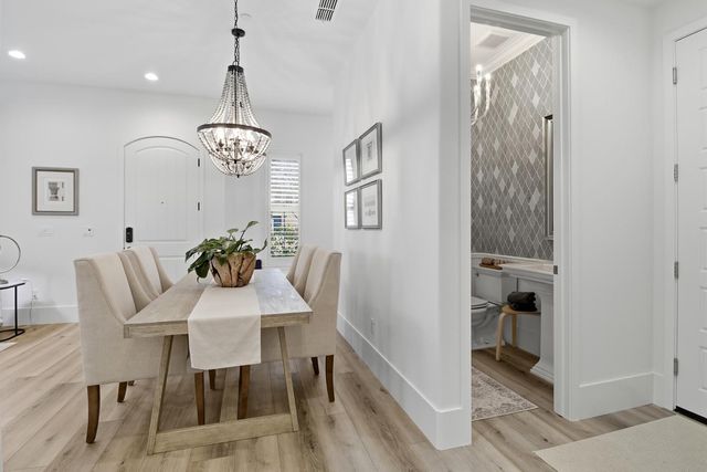 3304 Crocker Dr, Sacramento, CA 95818