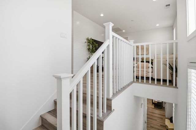 3304 Crocker Dr, Sacramento, CA 95818