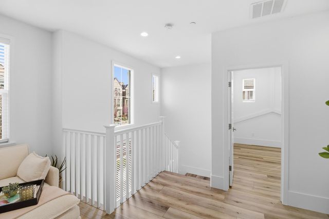 3304 Crocker Dr, Sacramento, CA 95818