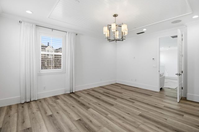 3304 Crocker Dr, Sacramento, CA 95818