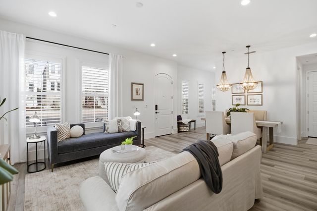 3304 Crocker Dr, Sacramento, CA 95818