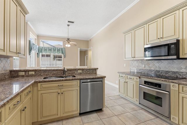 832 Heritage Drive, Weston, FL 33326