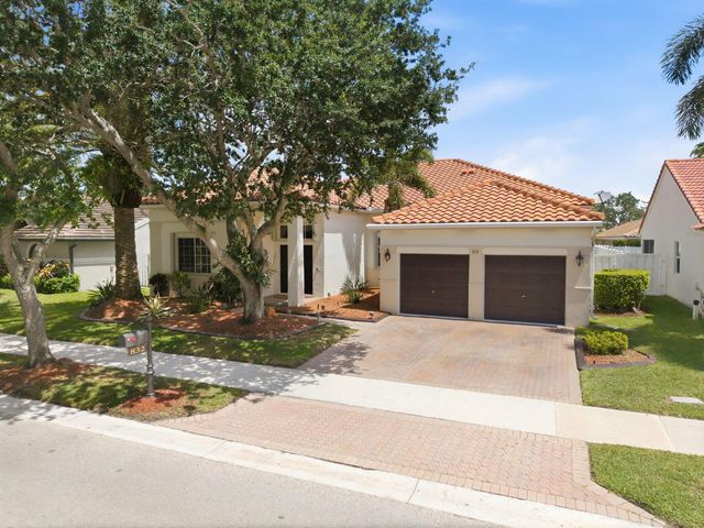 832 Heritage Drive, Weston, FL 33326