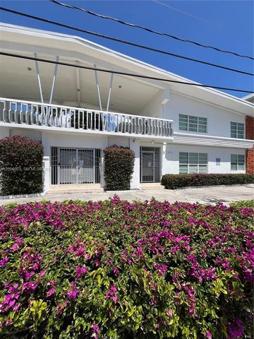 8080 Tatum Waterway Dr 3, Miami Beach, FL 33141