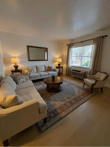 8080 Tatum Waterway Dr 3, Miami Beach, FL 33141