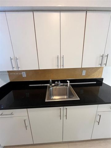 8080 Tatum Waterway Dr 3, Miami Beach, FL 33141