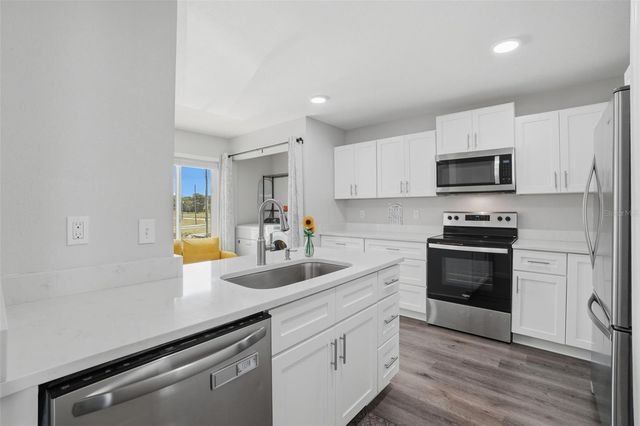 2264 GRENWICH AVENUE 2264, Orlando, FL 32817