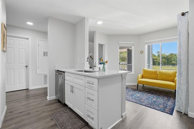 2264 GRENWICH AVENUE 2264, Orlando, FL 32817