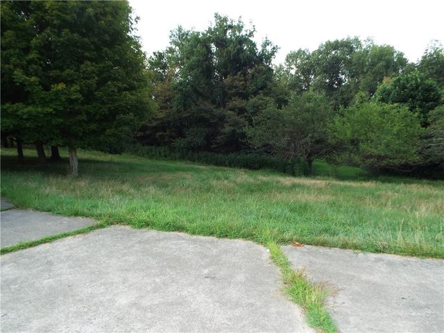 25 Linton Alley, East Bethlehem, PA 15333