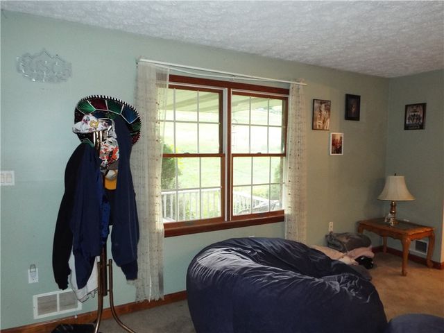 25 Linton Alley, East Bethlehem, PA 15333