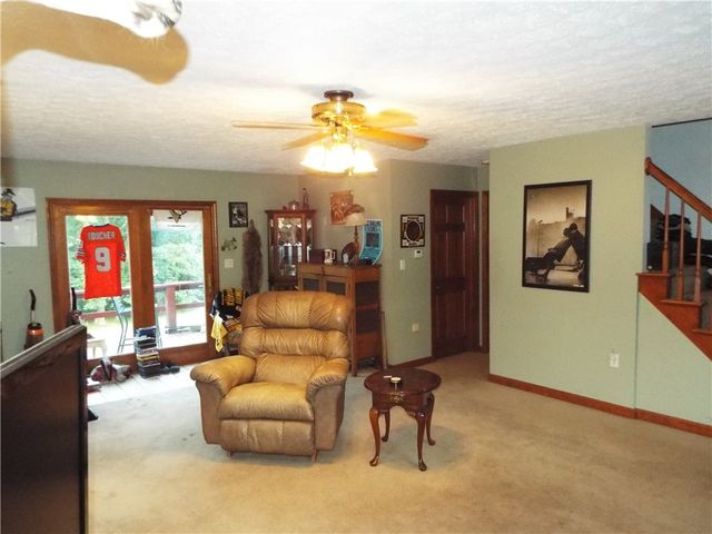 25 Linton Alley, East Bethlehem, PA 15333