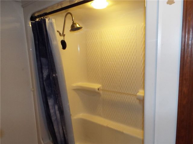 25 Linton Alley, East Bethlehem, PA 15333