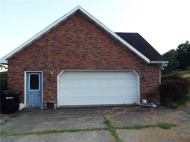 25 Linton Alley, East Bethlehem, PA 15333