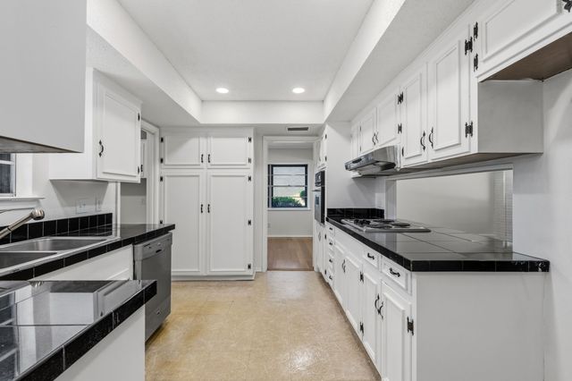 3405 Hacienda Circle, Irving, TX 75062