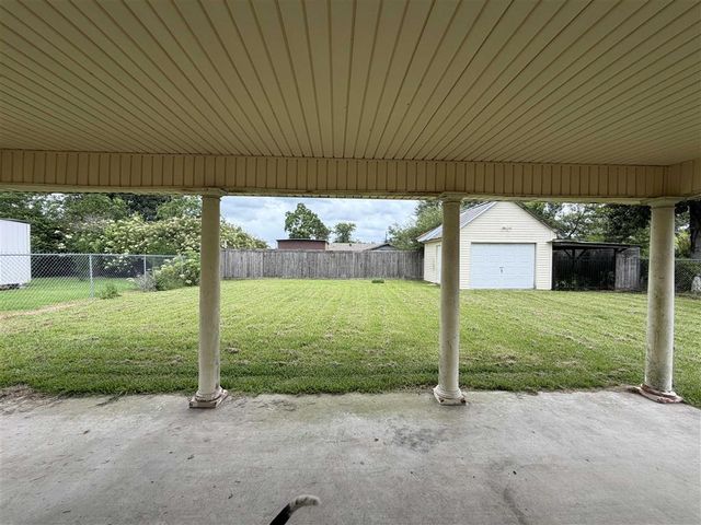 2429 Saint Francis Street, Sulphur, LA 70663