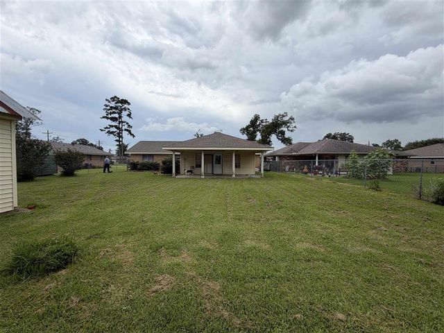 2429 Saint Francis Street, Sulphur, LA 70663