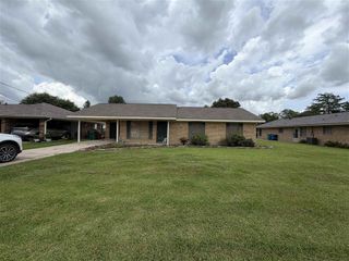 2429 Saint Francis Street, Sulphur, LA 70663