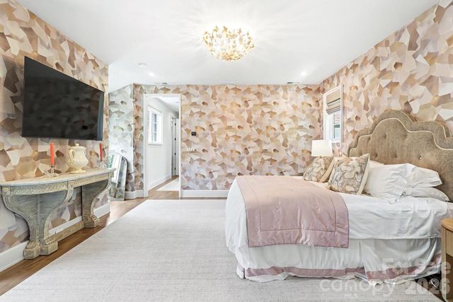 2310 Beverly Drive, Charlotte, NC 28207