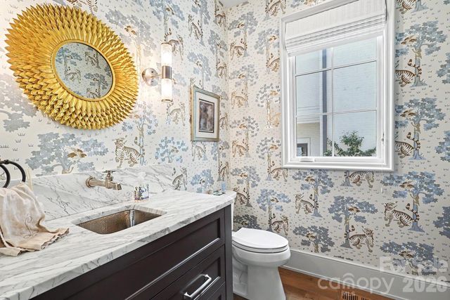 2310 Beverly Drive, Charlotte, NC 28207