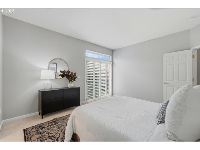 15001 Nw ELAINA Ln, Portland, OR 97229