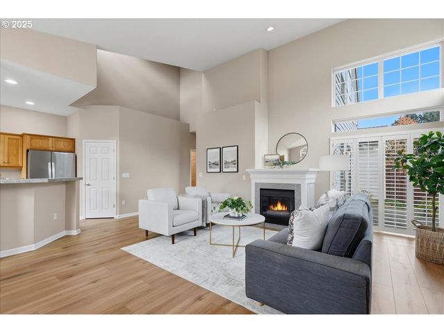 15001 Nw ELAINA Ln, Portland, OR 97229