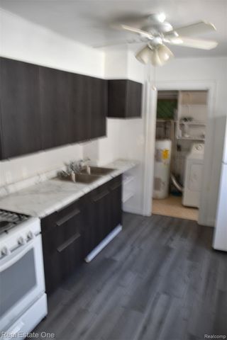 3026 Norcott Drive, Keego Harbor, MI 48320