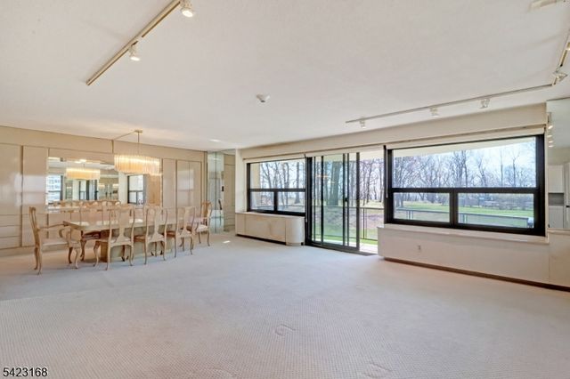 2 Claridge Dr. 1LE, Verona Twp., NJ 07044