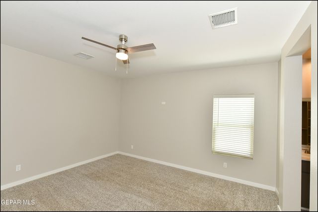 240 Emerald Sun Drive, Horizon City, TX 79928