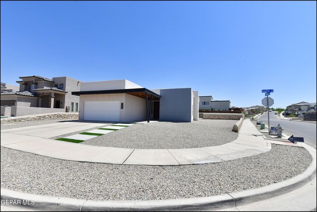 240 Emerald Sun Drive, Horizon City, TX 79928