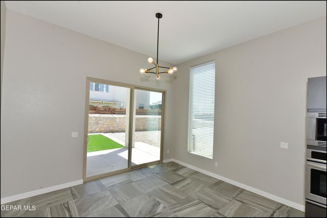 240 Emerald Sun Drive, Horizon City, TX 79928