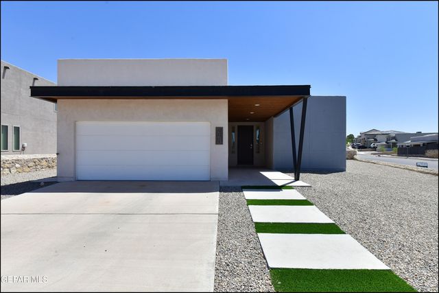 240 Emerald Sun Drive, Horizon City, TX 79928