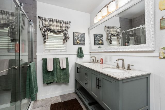 28905 Acorn Way, Coarsegold, CA 93614