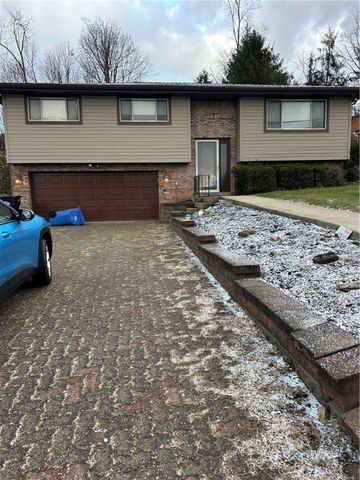 13261 Sylvia, North Huntingdon, PA 15642