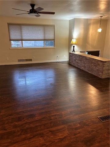 13261 Sylvia, North Huntingdon, PA 15642